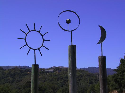 Abstract Gallery: sculpture by Hardy Jones