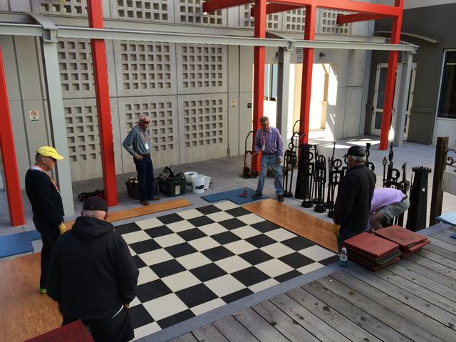 Marvin Avenue Chess Club: sculpture by Hardy Jones