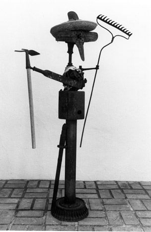 Figures Gallery: sculpture by Hardy Jones